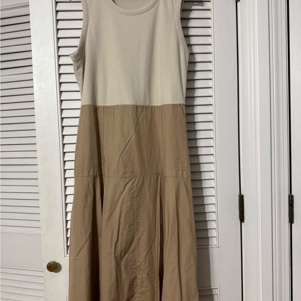 Simply Vera Vera Wang Two-Tone Cream and Tan Midi Dress